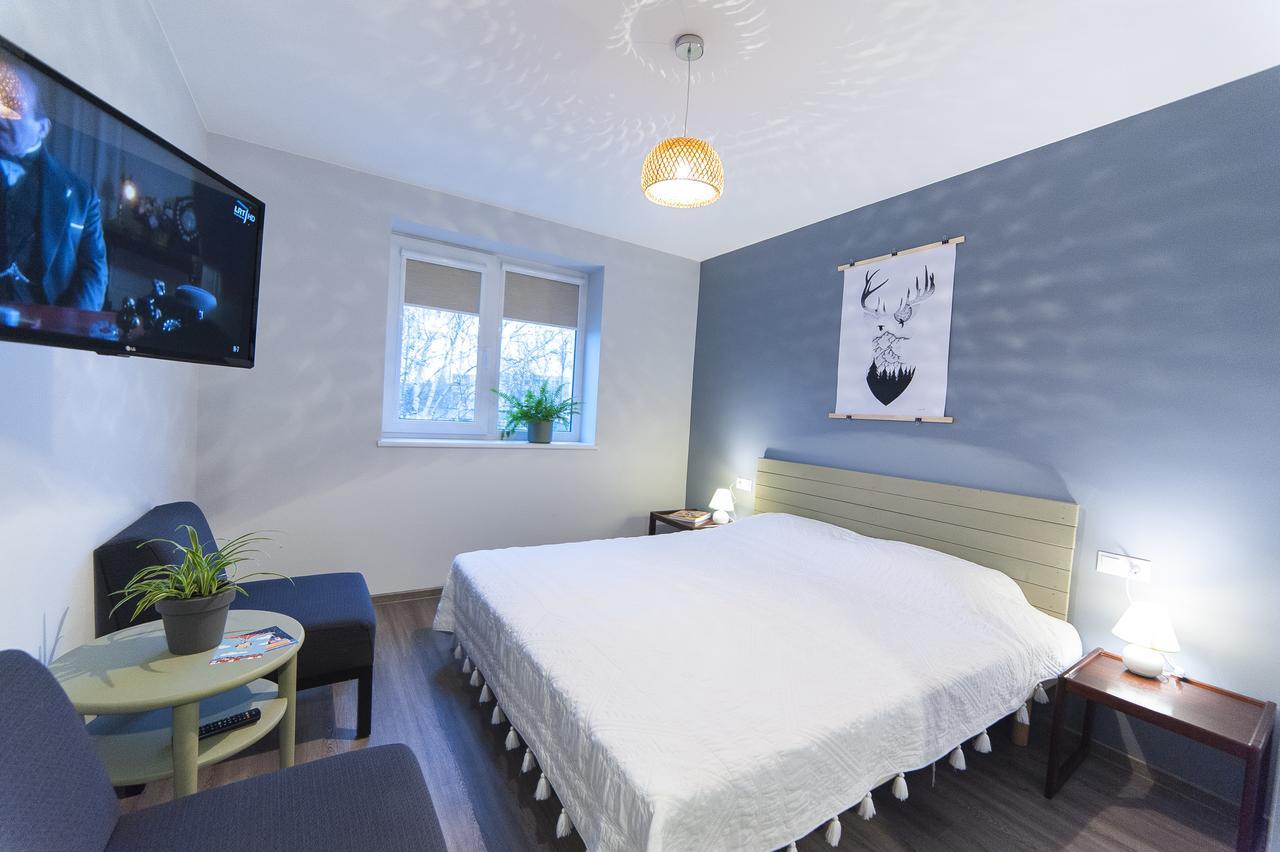 Symbiosis Hostel Palanga Buitenkant foto