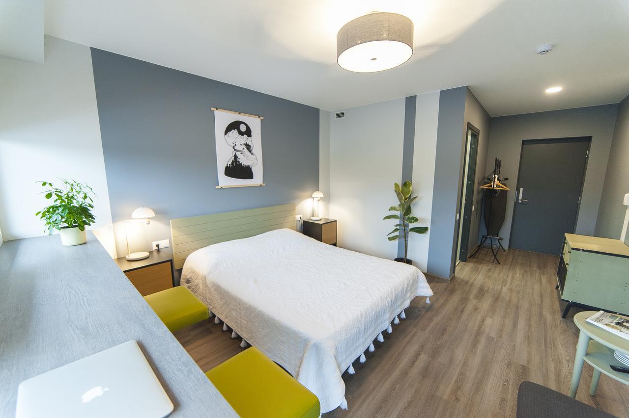 Symbiosis Hostel Palanga Buitenkant foto